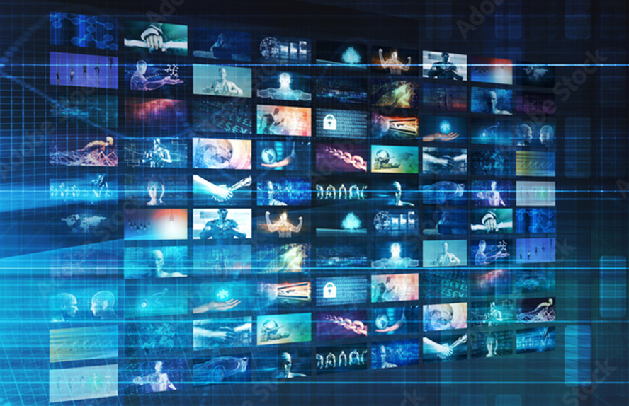 画像：ノートPCで画像編集しているイメージ